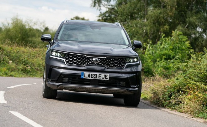 Kia Sorento 2021 sắp trình làng phiên bản mới X-Line